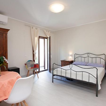 Lu Lioni Rooms San Teodoro  Buitenkant foto