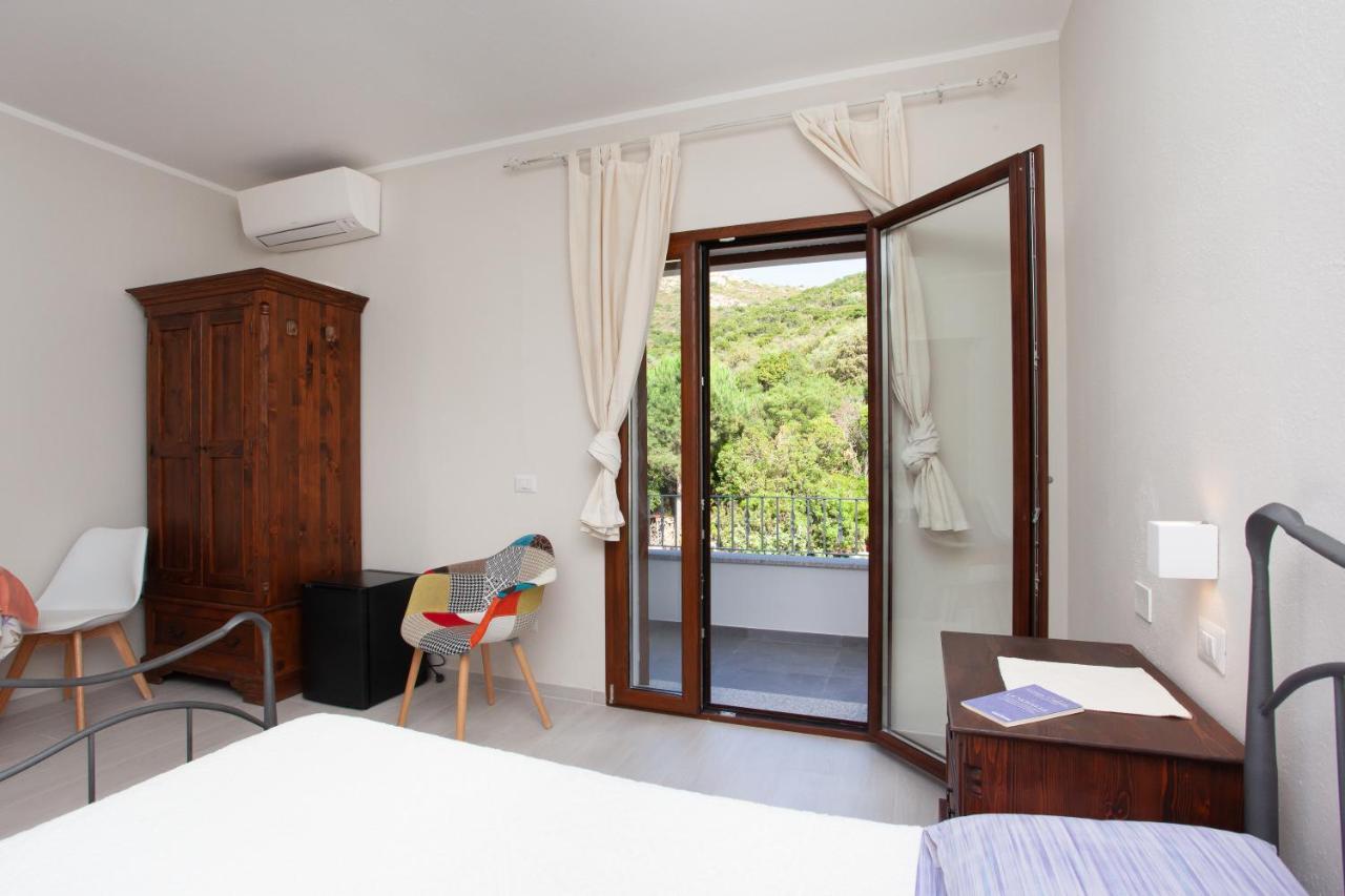 Lu Lioni Rooms San Teodoro  Buitenkant foto