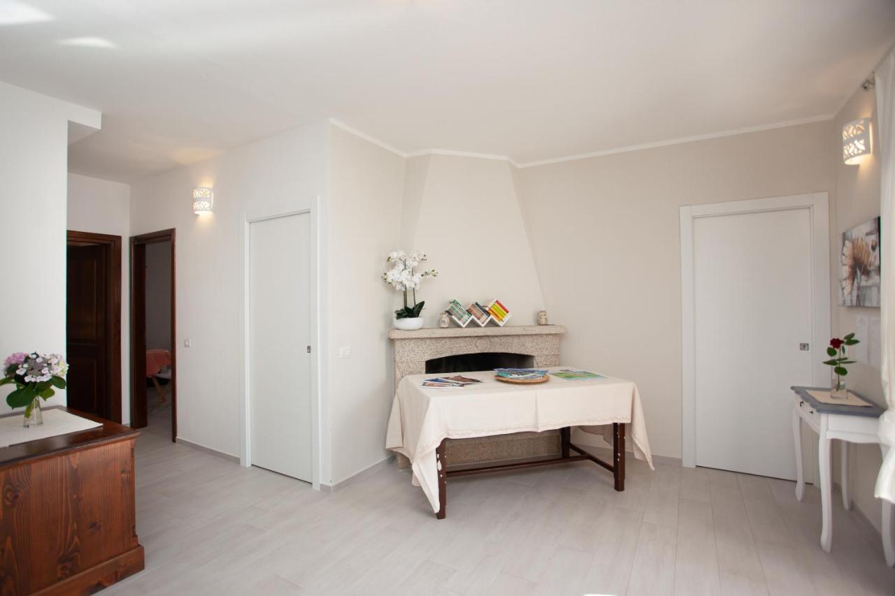 Lu Lioni Rooms San Teodoro  Buitenkant foto