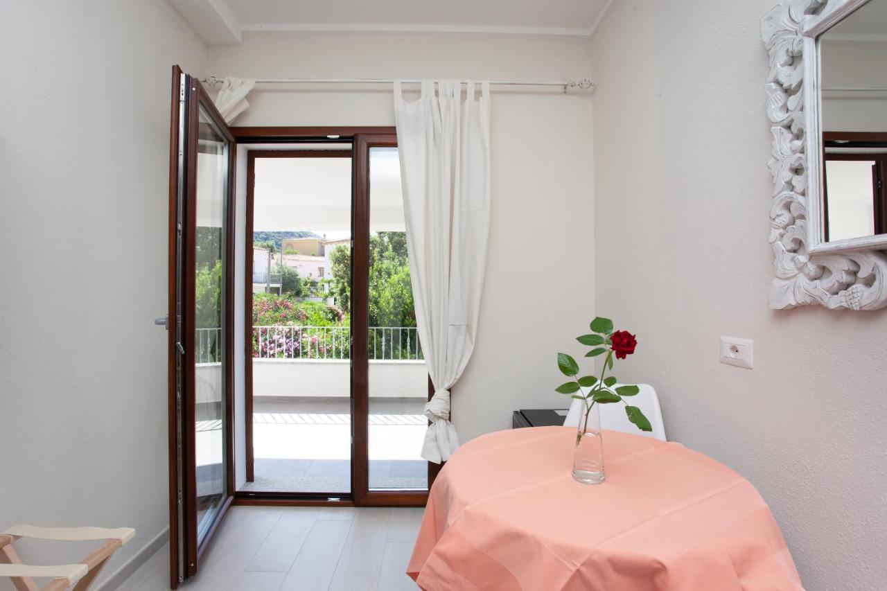 Lu Lioni Rooms San Teodoro  Buitenkant foto