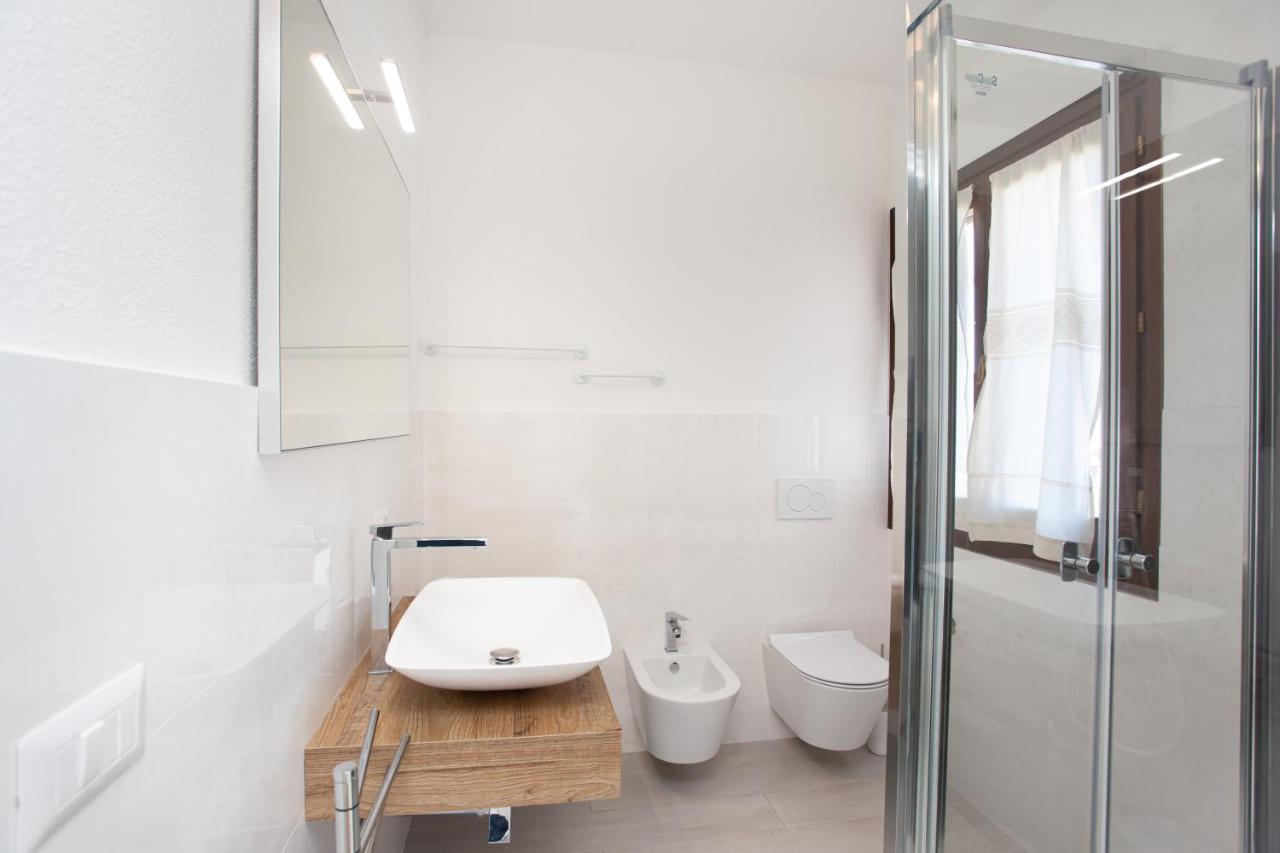 Lu Lioni Rooms San Teodoro  Buitenkant foto