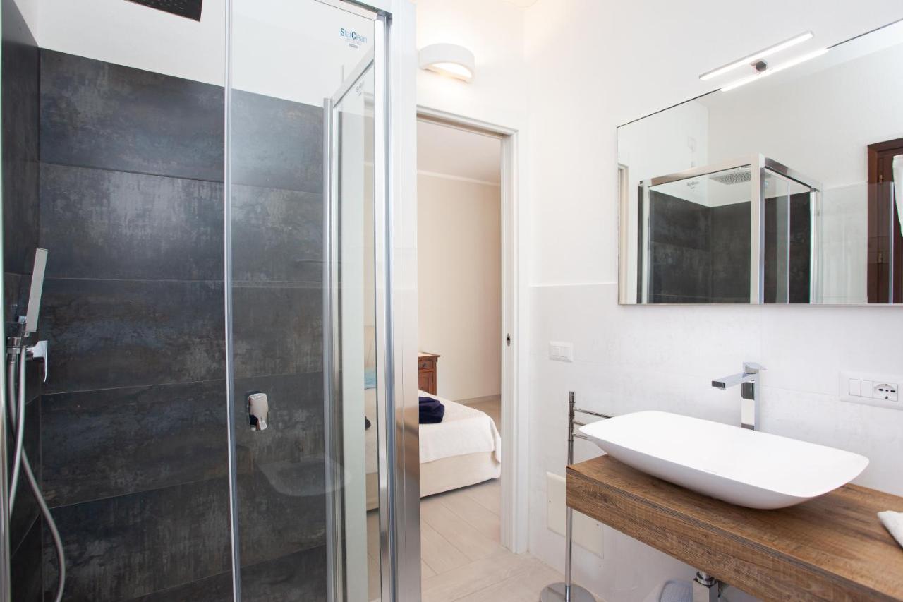 Lu Lioni Rooms San Teodoro  Buitenkant foto